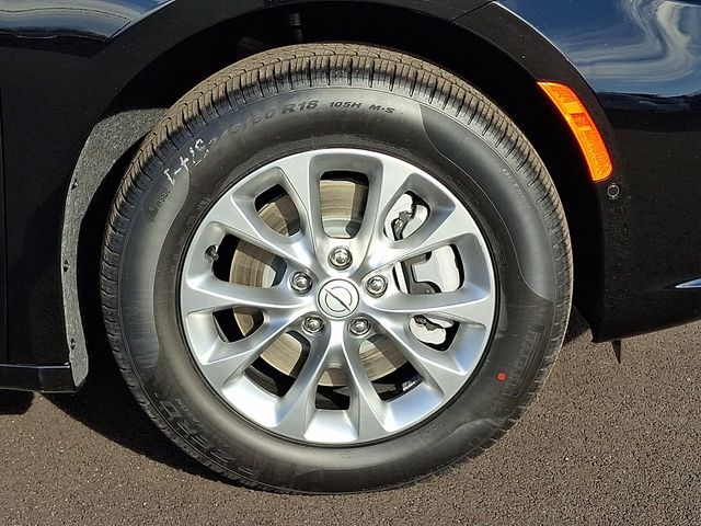 2026 Chrysler Pacifica Select - Photo 12