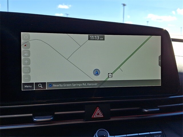 2024 Hyundai Elantra SEL photo 3