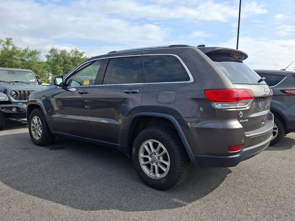 Used 2018 Jeep Grand Cherokee Laredo 4x4 SUV