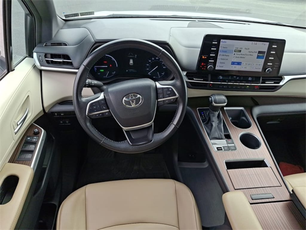 Used 2022 Toyota Sienna XLE 7 Passenger Van Passenger Van