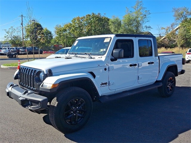 2022 Jeep Gladiator Altitude photo 3