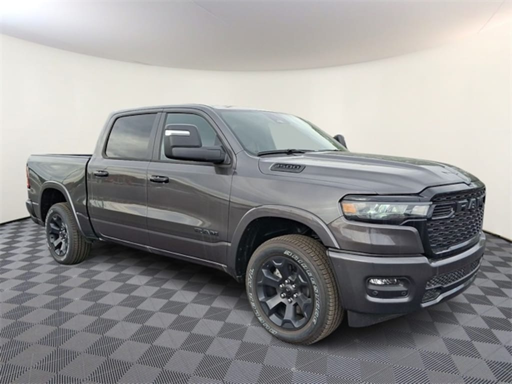 New 2026 Ram 1500 BIG HORN CREW CAB 4X4 5'7 BOX Pickup