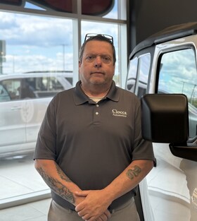 Staff member Robert Killmer from ID_6f1c68b42e27