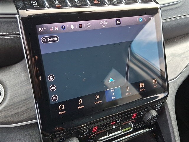 2022 Jeep Grand Cherokee Limited photo 3