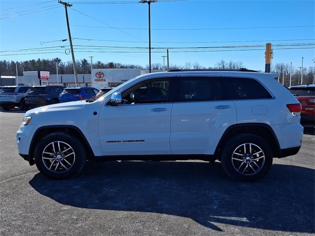 Used 2017 Jeep Grand Cherokee Limited 4x4 SUV