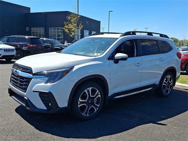 2023 Subaru Ascent Limited photo 2