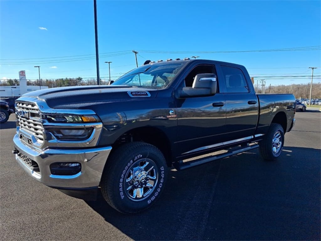 New 2026 Ram 2500 TRADESMAN CREW CAB 4X4 6'4 BOX Pickup
