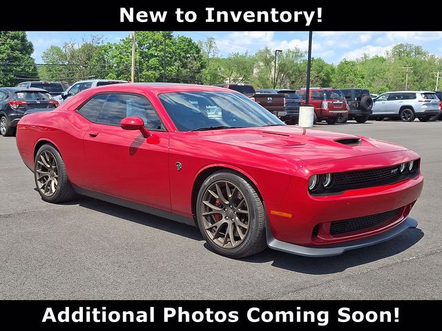 2016 Dodge Challenger SRT Hellcat's photo