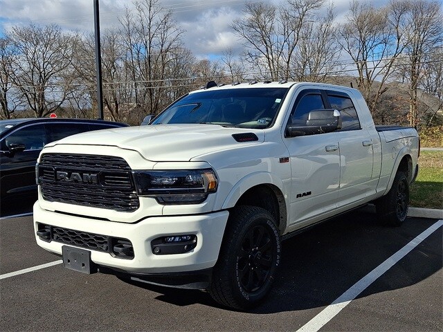 2022 Ram 2500 Limited photo 3