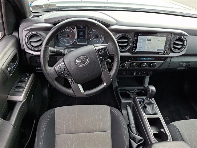 2022 Toyota Tacoma TRD Off-Road V6 photo 2