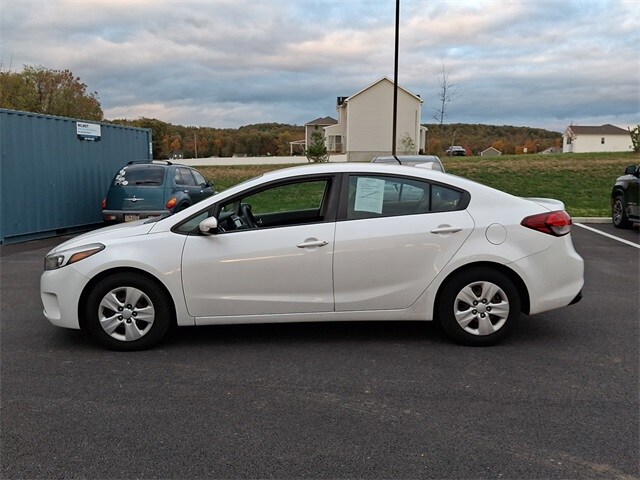 2018 Kia Forte LX photo 4