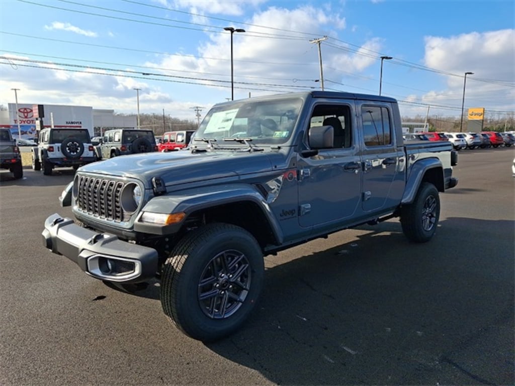 New 2026 Jeep Gladiator SPORT S 4X4 Pickup