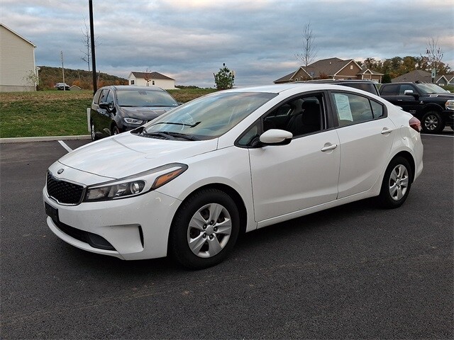 2018 Kia Forte LX photo 3