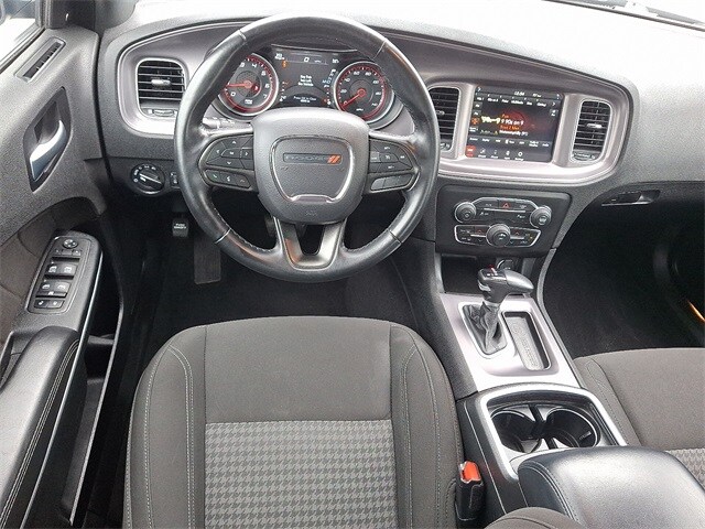 2023 Dodge Charger SXT photo 2