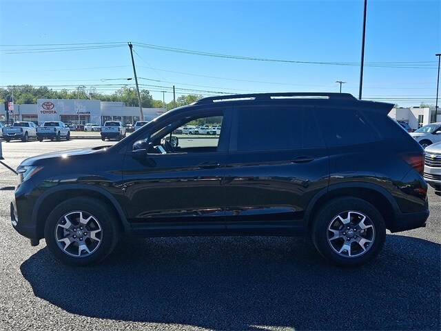 2022 Honda Passport TrailSport photo 3