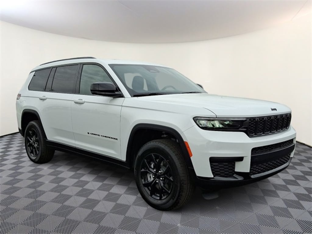 New 2025 Jeep Grand Cherokee L ALTITUDE X 4X4 Sport Utility