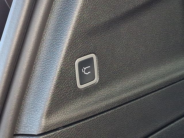 2026 Chrysler Pacifica Select - Photo 27