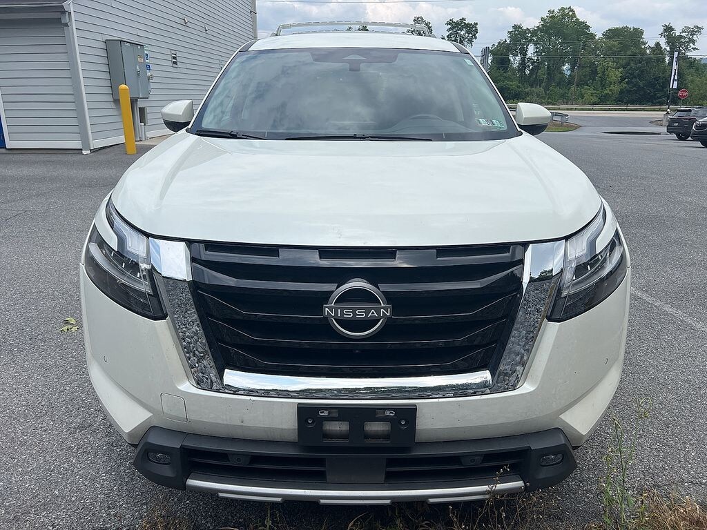 Used 2024 Nissan Pathfinder SL SUV