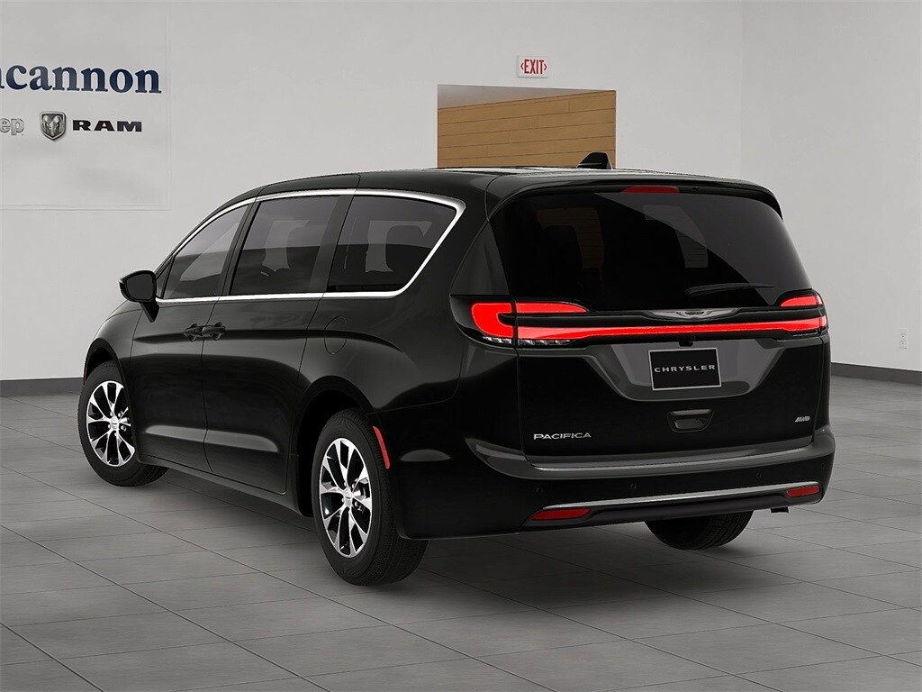 2026 Chrysler Pacifica photo 4