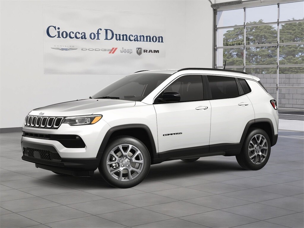 2024 Jeep Compass Latitude Lux photo 2