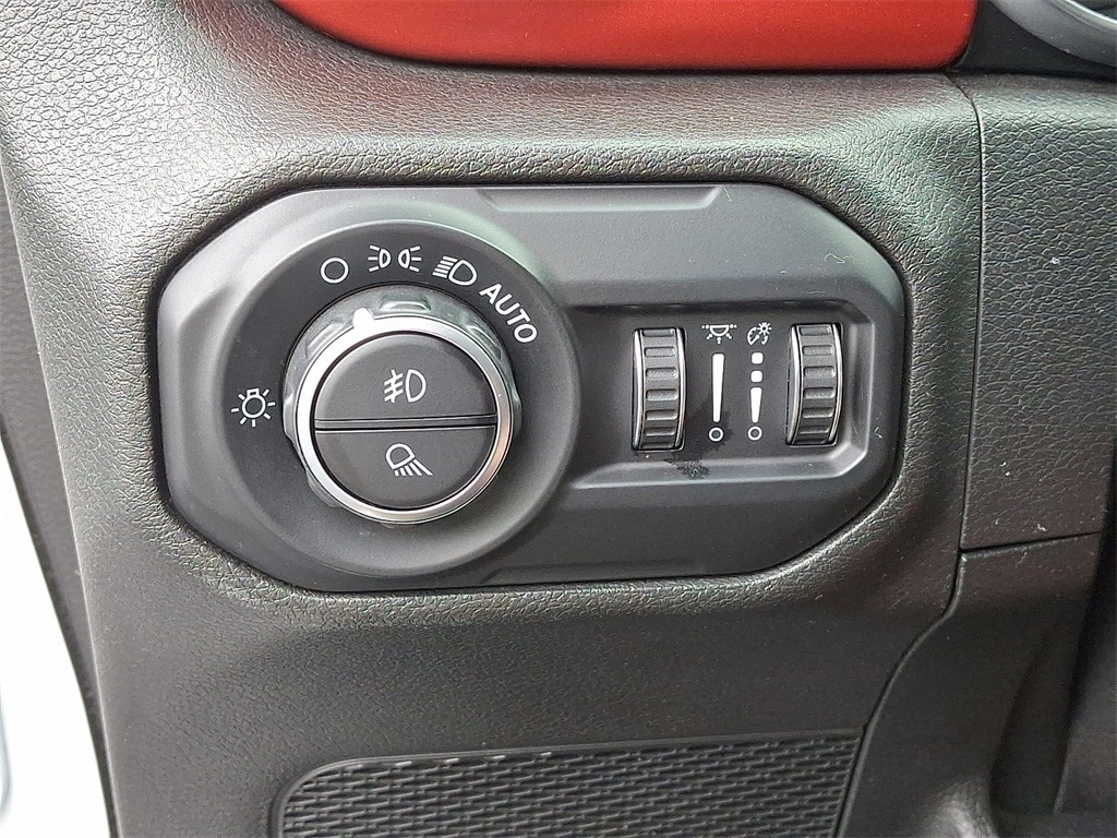 View 25