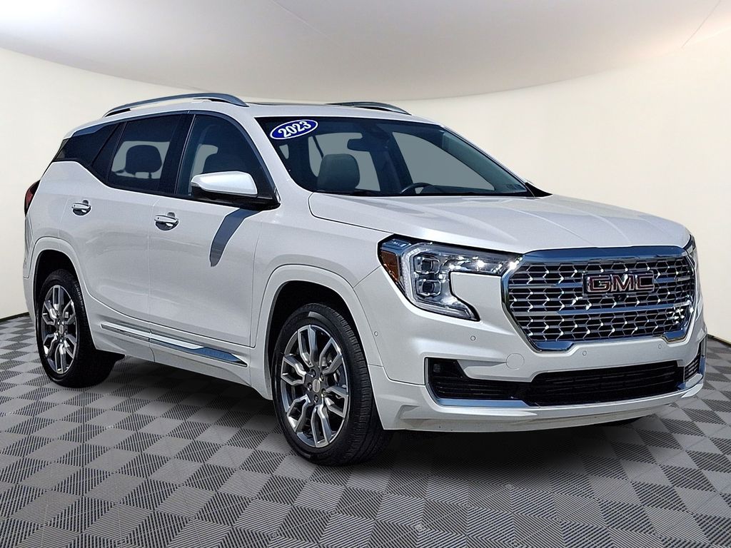 2023 GMC Terrain Denali AWD's photo