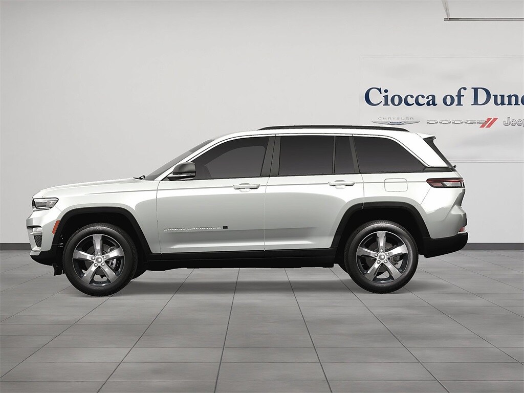 2025 Jeep Grand Cherokee Limited photo 3
