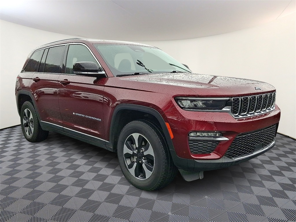 2024 Jeep Grand Cherokee 4xe's photo