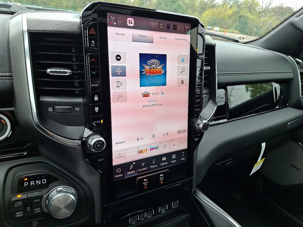 2026 Ram 1500 Laramie photo 2