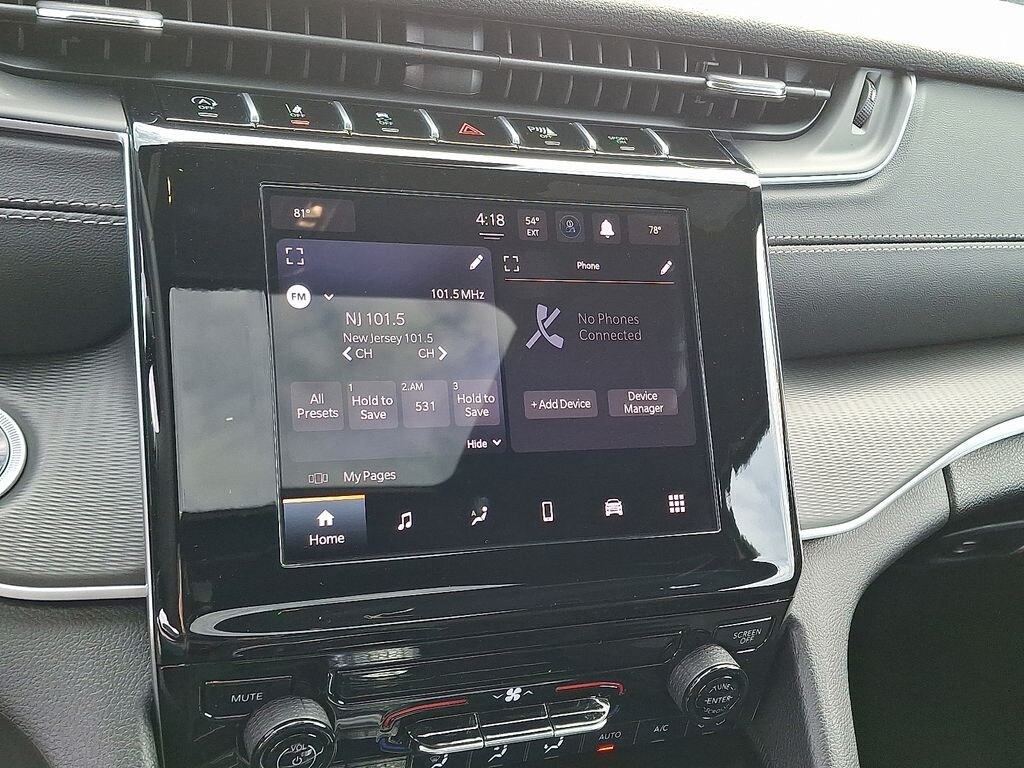 New 2025 Jeep Grand Cherokee Laredo X Sport Utility