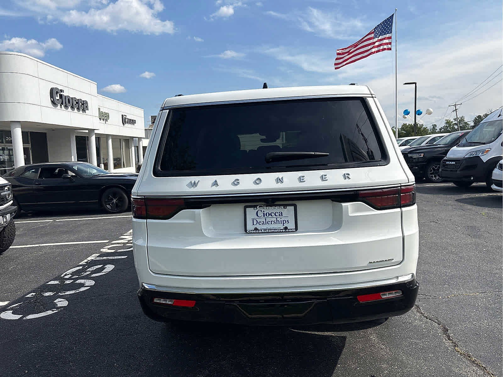 2024 Jeep Wagoneer Series II photo 3