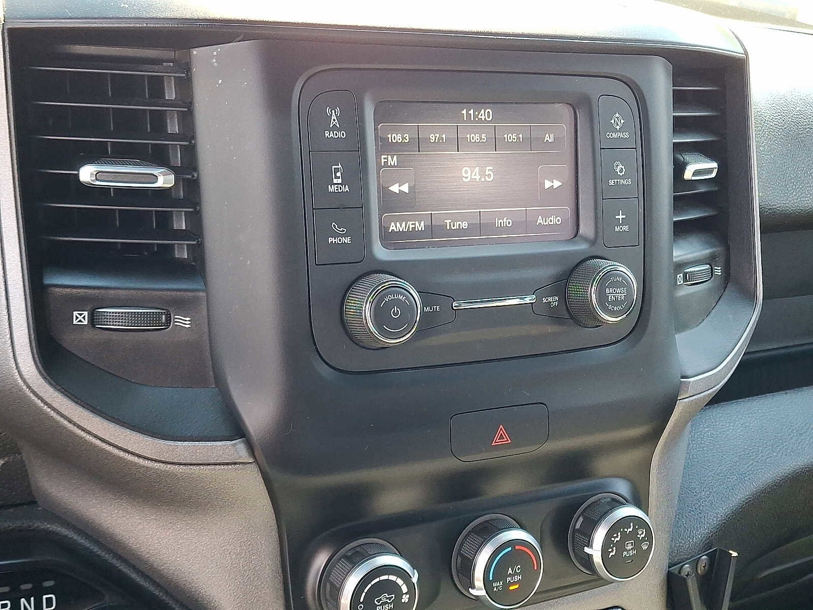 2022 Ram 2500 Tradesman photo 3
