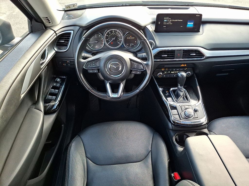 2022 Mazda CX-9 Touring photo 2