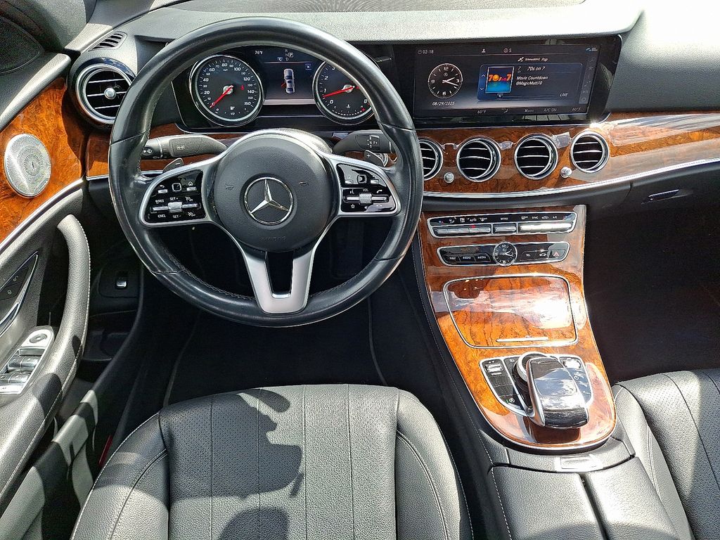 2019 Mercedes Benz E 300 Sedan 4MATIC photo 2