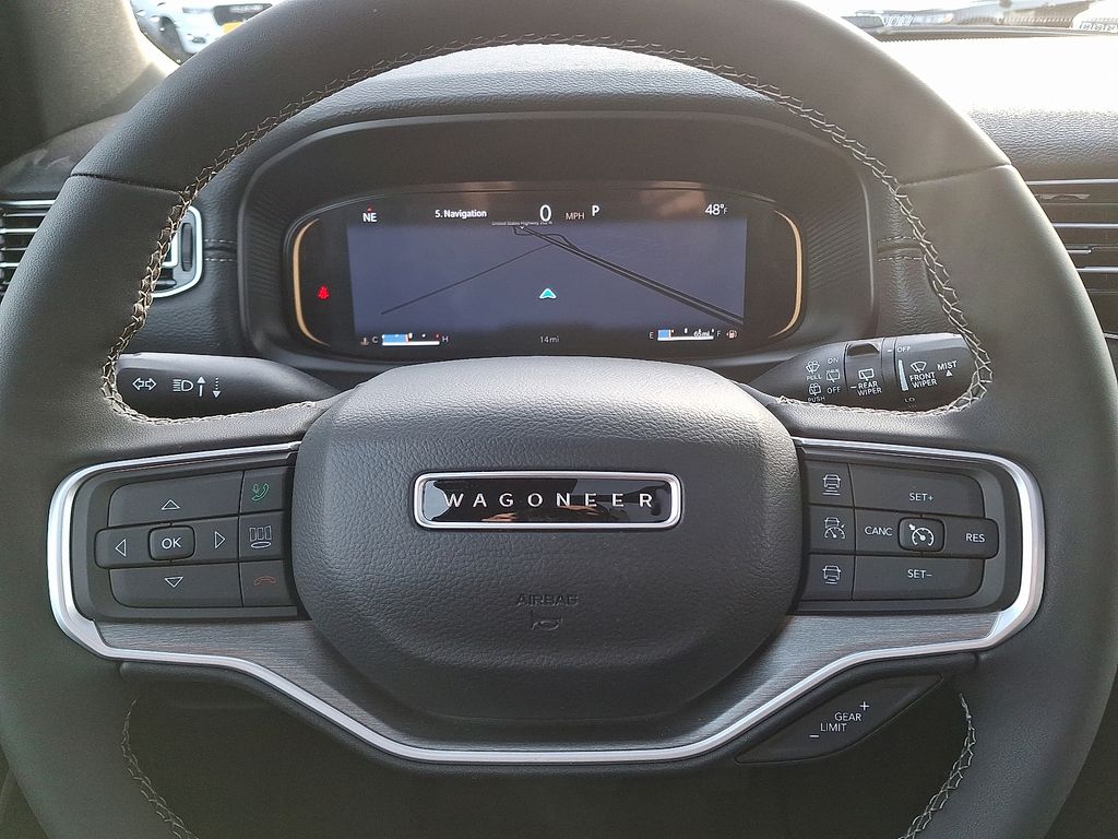 2025 Jeep Wagoneer Series II - Photo 13