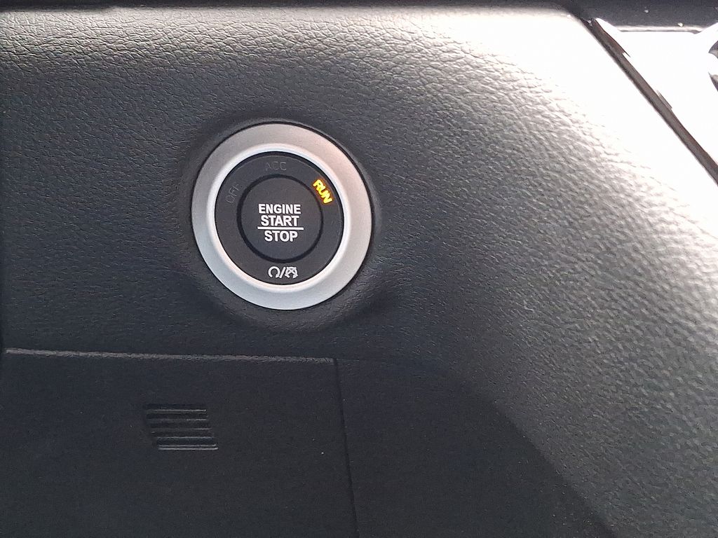 2026 Chrysler Pacifica Select - Photo 41