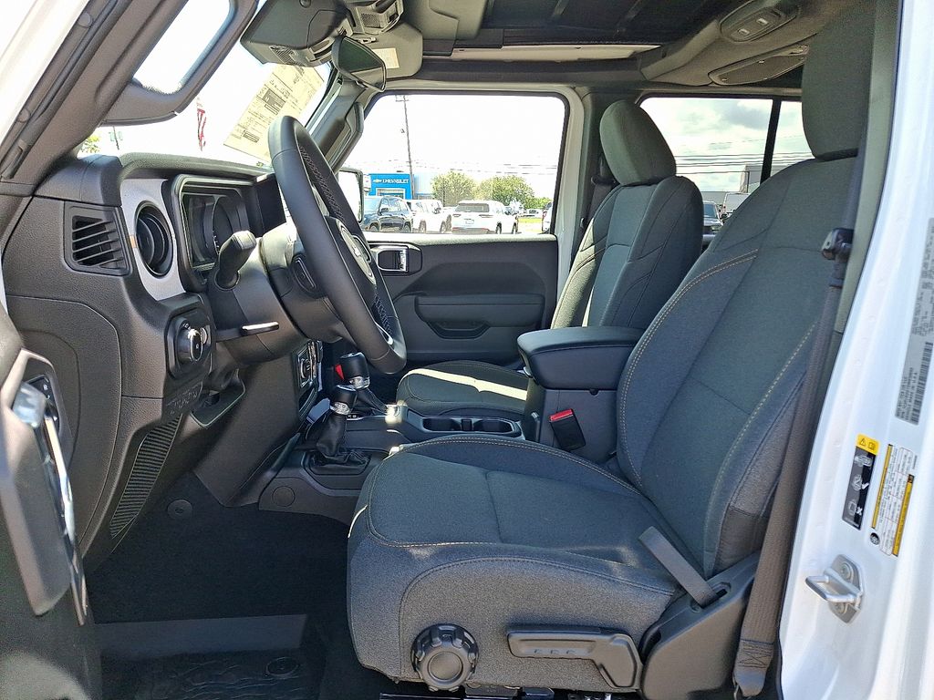 2025 Jeep Wrangler 4-Door Sport S - Photo 37