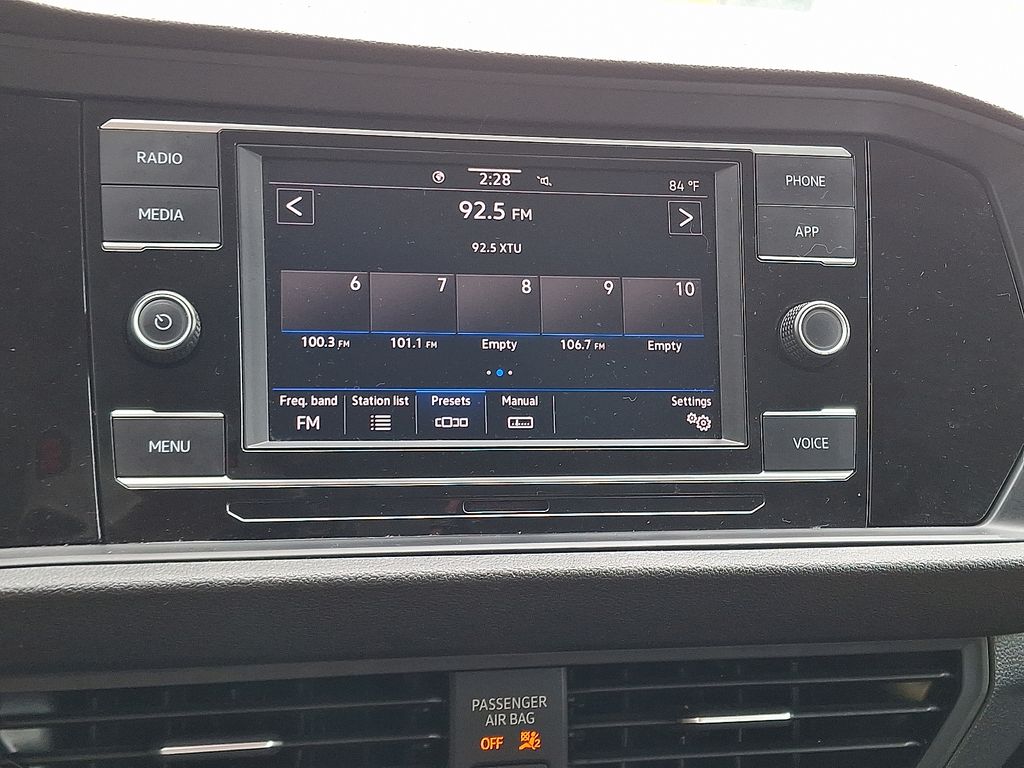 2024 Volkswagen Jetta 1.5T S photo 3