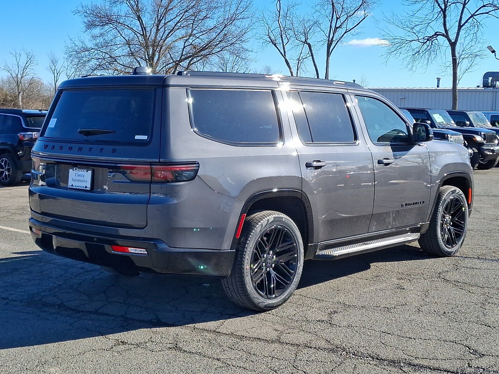 2025 Jeep Wagoneer Series II Carbide photo 4