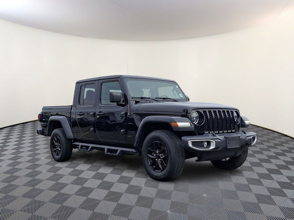 2022 Jeep Gladiator Sport S