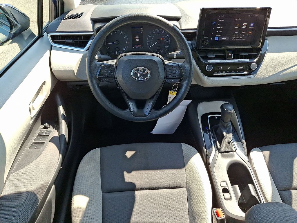 2023 Toyota Corolla LE photo 2