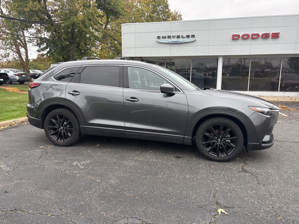 2022 Mazda CX-9 Touring photo 2