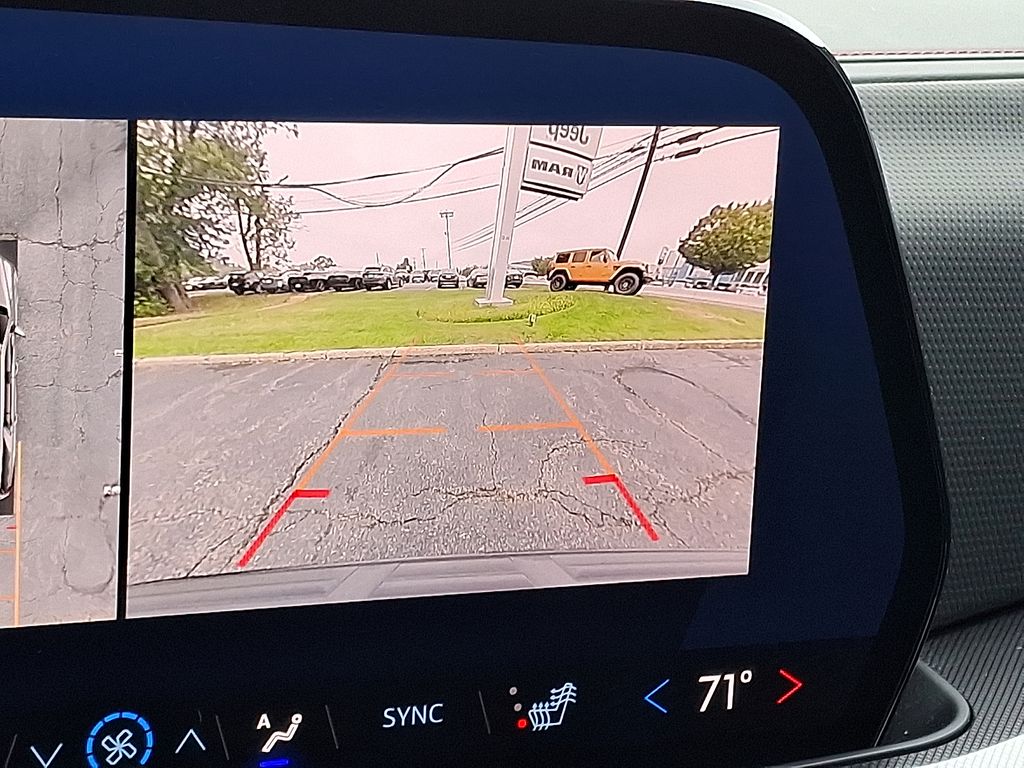 2025 Chevrolet Tahoe RST photo 4