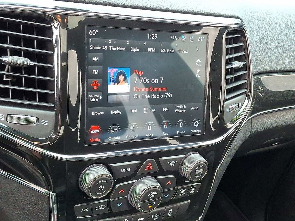 2021 Jeep Grand Cherokee Trailhawk photo 3