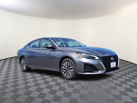 2024 Nissan Altima 2.5 SV Sedan