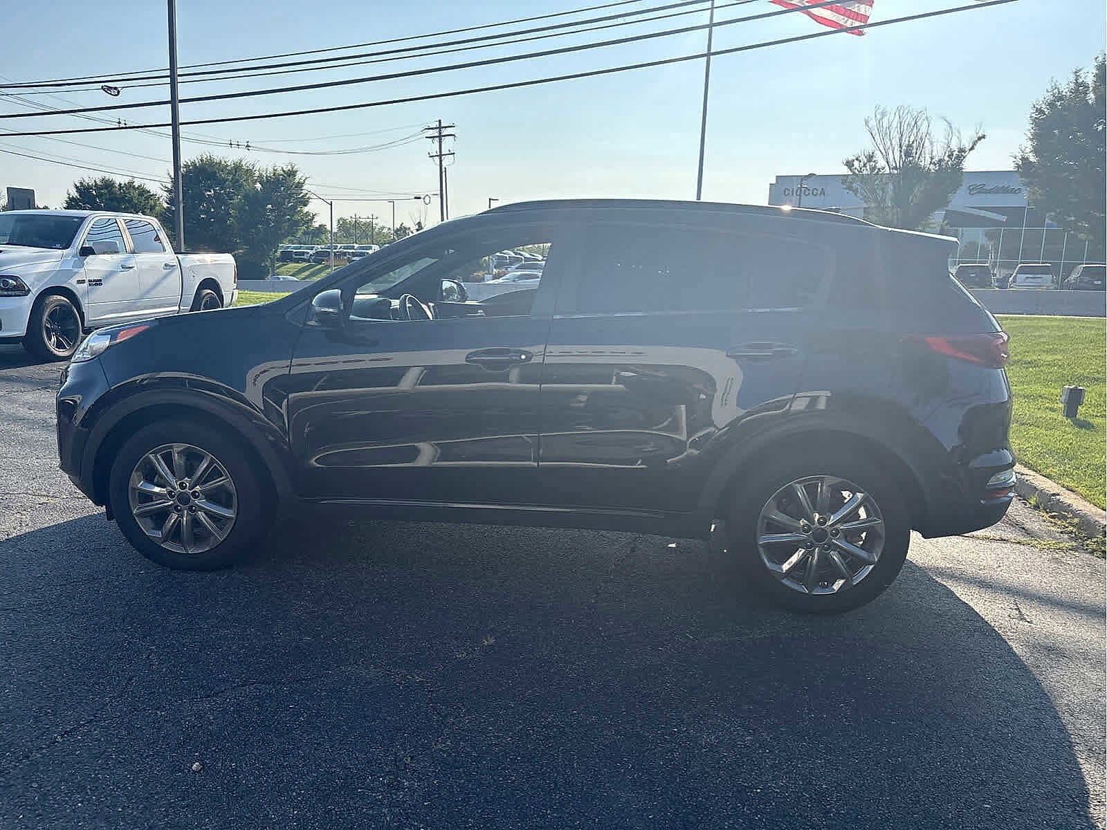 2022 Kia Sportage Nightfall Edition photo 2