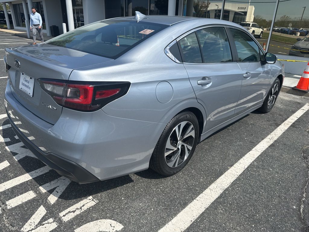 2022 Subaru Legacy Premium photo 4