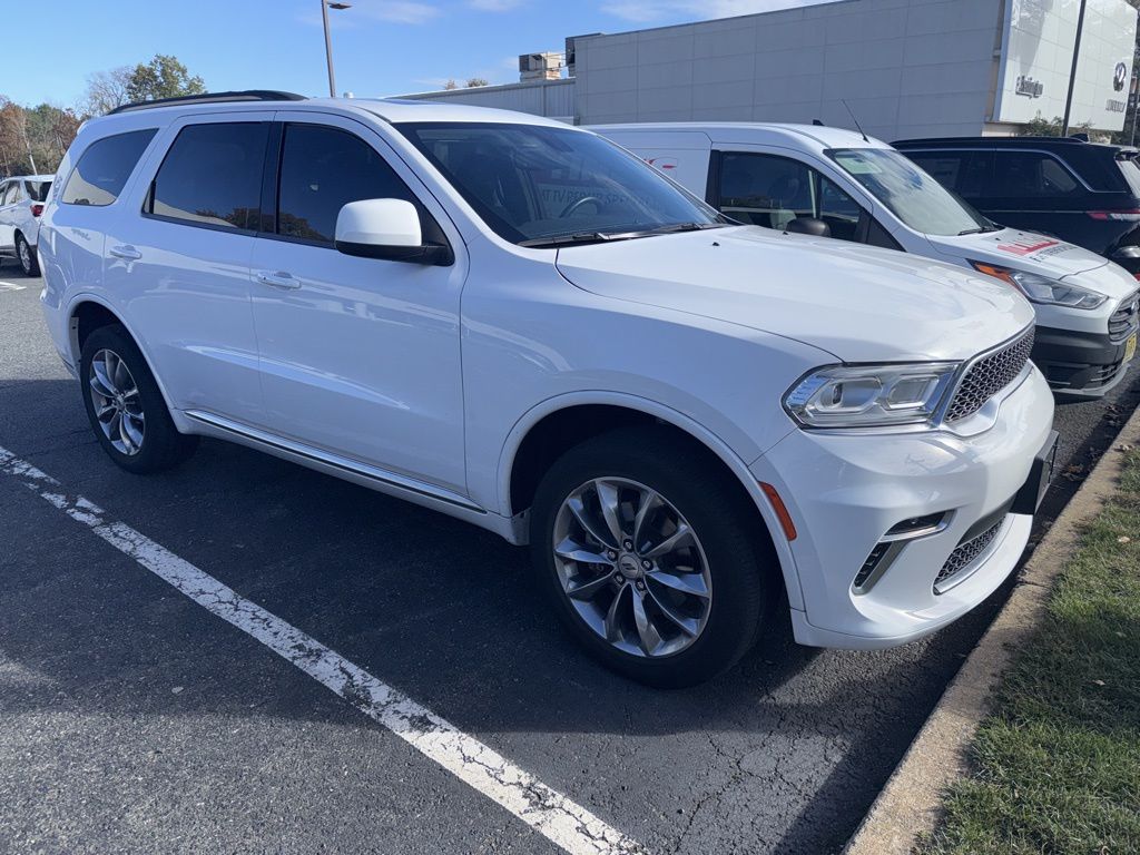 2022 Dodge Durango SXT photo 2