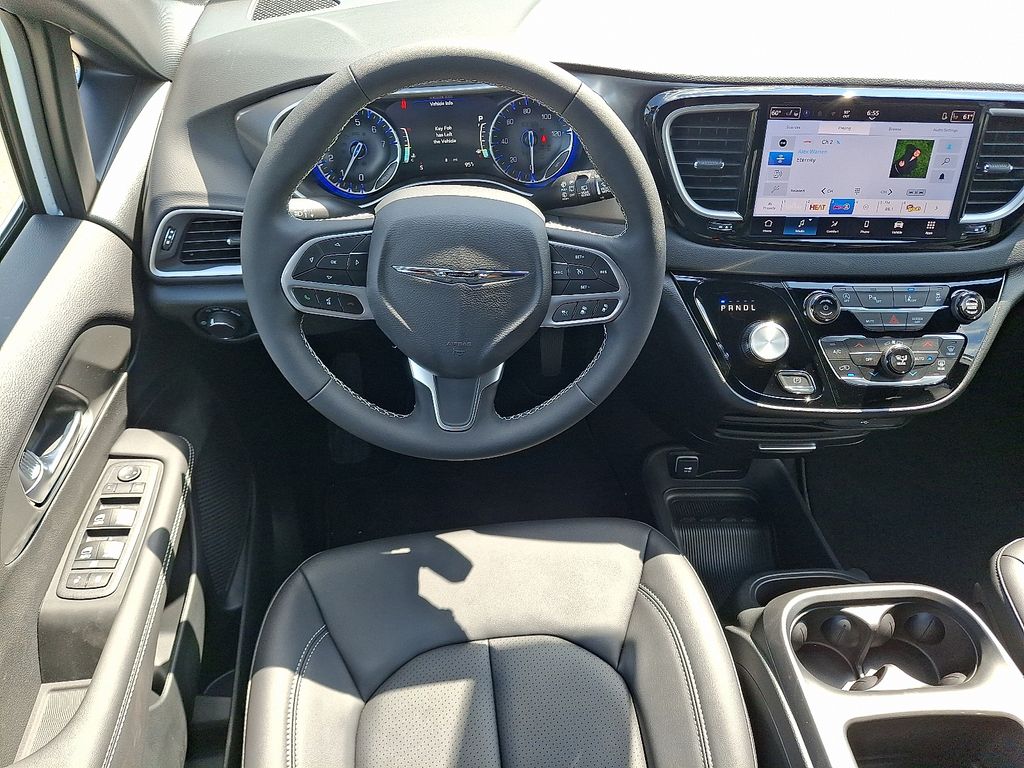 2026 Chrysler Voyager LX photo 2