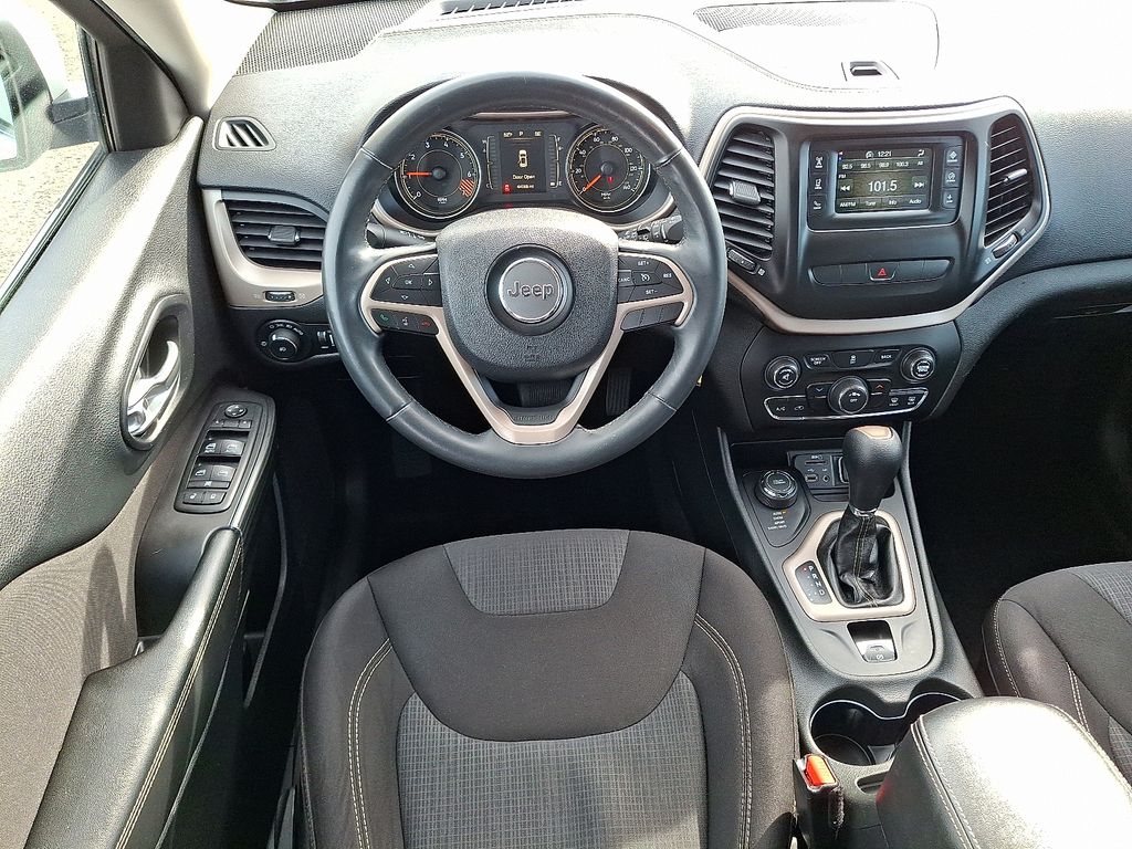 Used 2015 Jeep Cherokee Latitude with VIN 1C4PJMCB3FW515189 for sale in Flemington, NJ